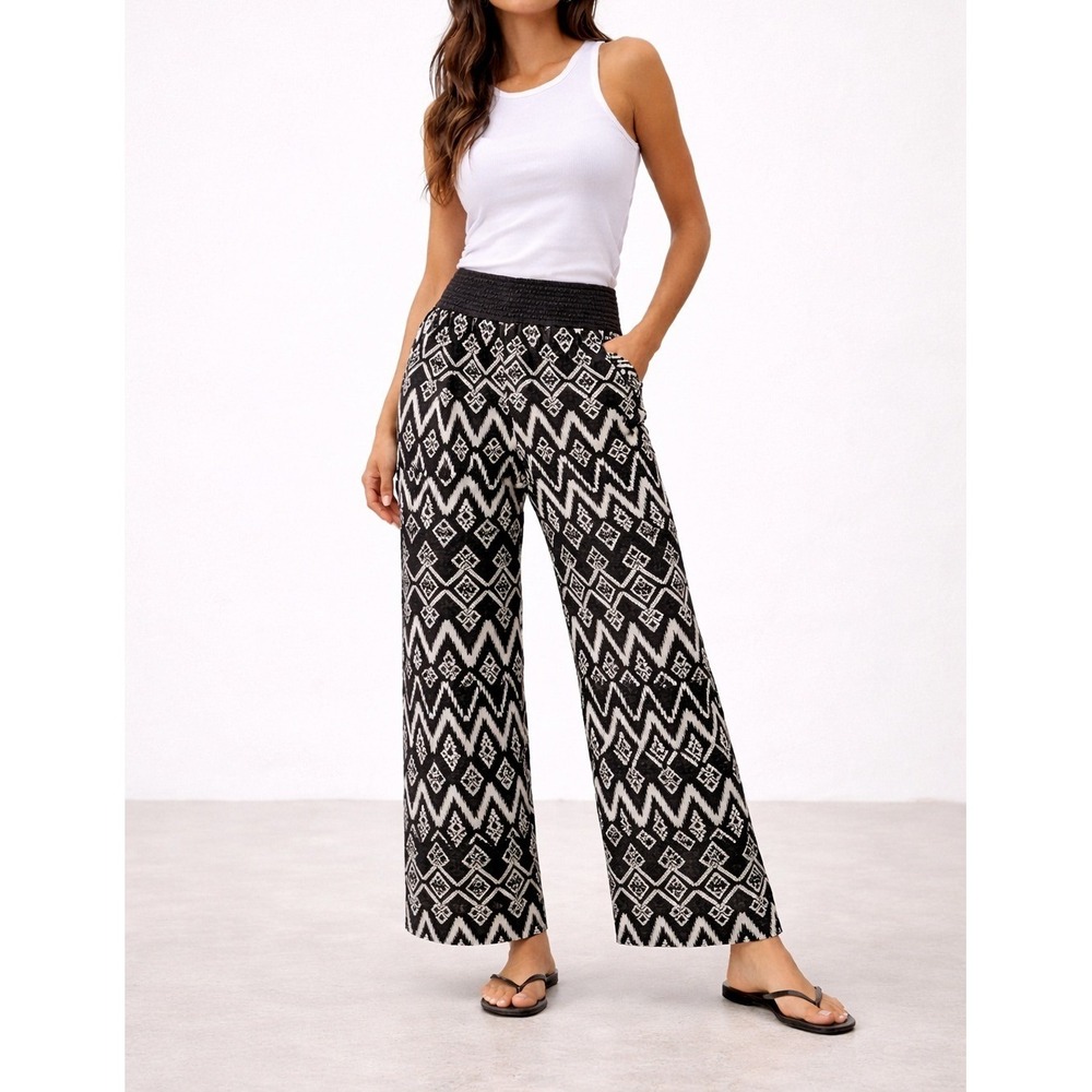 Joe B Black White Geometric Ikat Wide Leg Palazzo Pants High Waist Smocked L